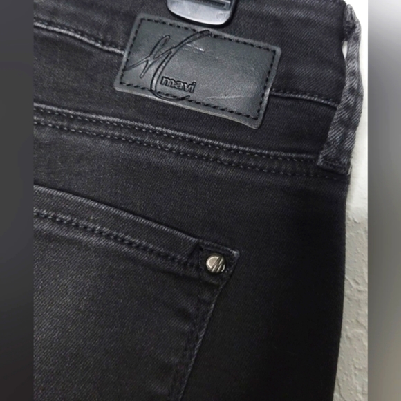 Mavi Black denim "Alexa" mid-rise skinny jeans.  Size 30 - Picture 4 of 12